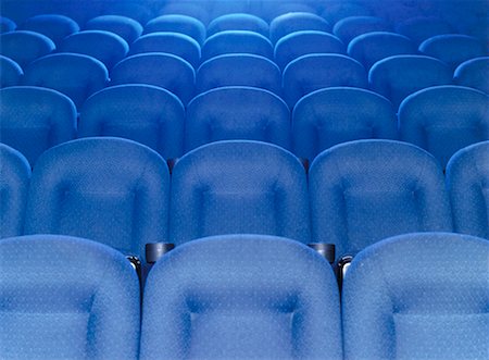 front row seat - Interior of Movie Theatre Foto de stock - Con derechos protegidos, Código: 700-00184650