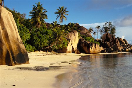 simsearch:851-02962651,k - Point Source d'Argent La Digue, Seychelles Africa Stock Photo - Rights-Managed, Code: 700-00186413