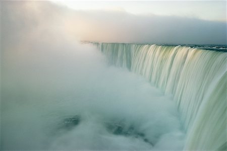 simsearch:700-03244153,k - Niagara Falls Ontario, Canada Stock Photo - Rights-Managed, Code: 700-00188400