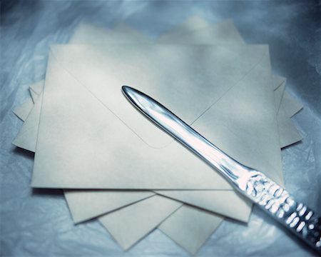 simsearch:600-02377945,k - Letter Opener Stock Photo - Rights-Managed, Code: 700-00195768