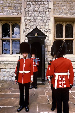 simsearch:700-01645266,k - Tower Guards Tower of London London, England Stock Photo - Rights-Managed, Code: 700-00196746