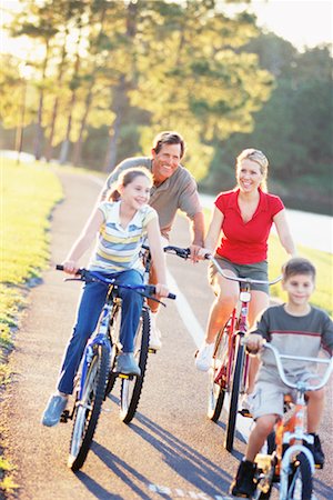 simsearch:400-06412547,k - Family Biking Together Stock Photo - Rights-Managed, Code: 700-00197637