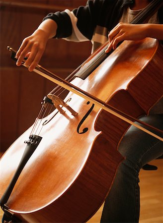 simsearch:640-01365707,k - Close-Up of Girl Playing Cello Stock Photo - Rights-Managed, Code: 700-00190882