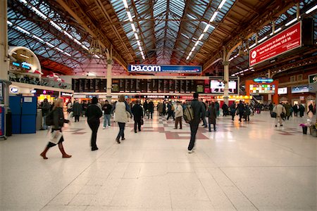 simsearch:700-00155973,k - Victoria Station London, England Stock Photo - Rights-Managed, Code: 700-00268273