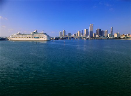 simsearch:841-03066251,k - Cruise Ship and Miami Skyline Florida, USA Stock Photo - Rights-Managed, Code: 700-00268916