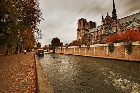 Riverbank and Cathedral Seine River Paris France Stock Photo - Rights-Managed, Code: 700-00285794