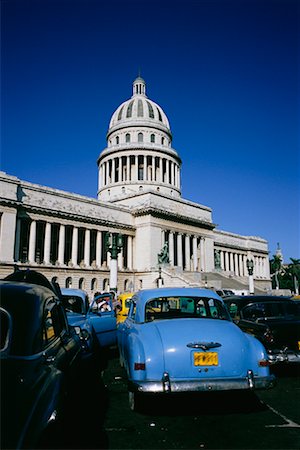 simsearch:700-06465885,k - Taxi Outside El Capitolio Havana Cuba Stock Photo - Rights-Managed, Code: 700-00280716