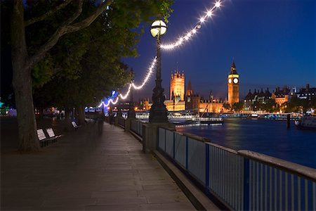 simsearch:600-03891271,k - Queen Elizabeth's Walk and Thames River, London England Stock Photo - Rights-Managed, Code: 700-00281852