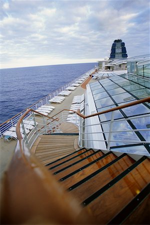 simsearch:700-01236711,k - Cruise Ship Stock Photo - Rights-Managed, Code: 700-00328510