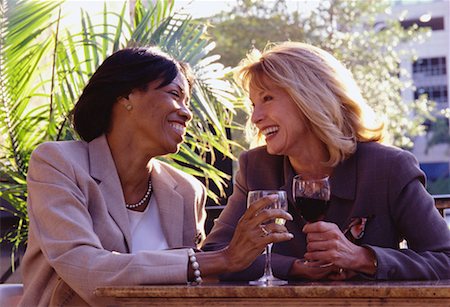 simsearch:700-01199338,k - Women Drinking Wine Stock Photo - Rights-Managed, Code: 700-00345116