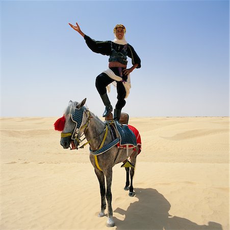 Bedouin Man on Horse Douz, Tunisia, Africa Foto de stock - Con derechos protegidos, Código: 700-00349959