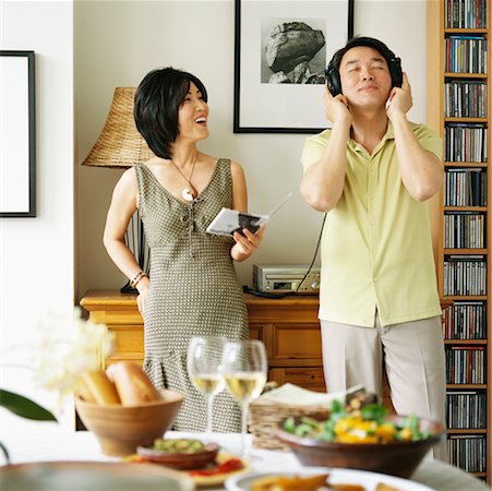 simsearch:700-00523247,k - Couple Listening to Music Stock Photo - Rights-Managed, Code: 700-00341223