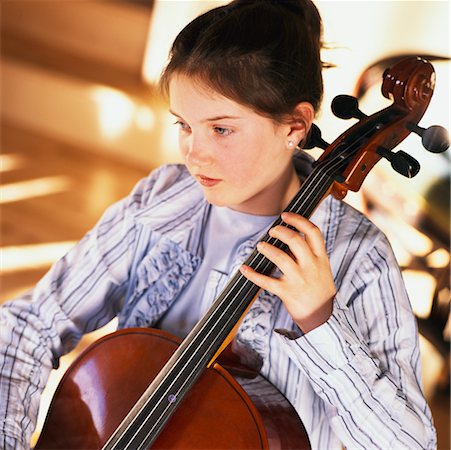 simsearch:6102-03748485,k - Girl Playing Cello Stock Photo - Rights-Managed, Code: 700-00350031