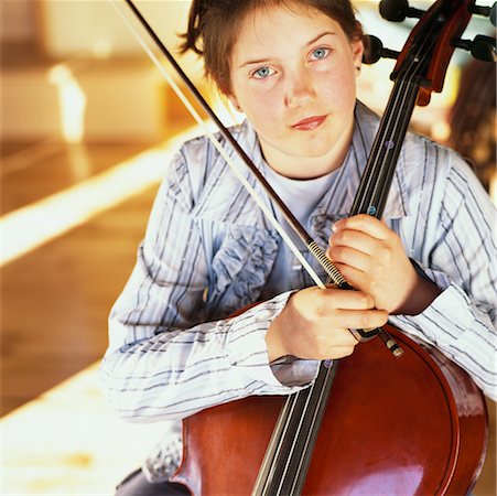 simsearch:6102-03748485,k - Girl with Cello Stock Photo - Rights-Managed, Code: 700-00350033