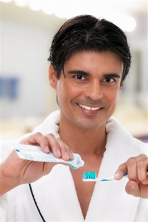 simsearch:700-00350110,k - Man Brushing Teeth Stock Photo - Rights-Managed, Code: 700-00350104