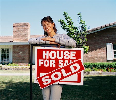 sold sign - House For Sale Stock Photo - Rights-Managed, Code: 700-00350271