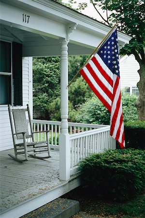 simsearch:700-06465761,k - Front Porch Stock Photo - Rights-Managed, Code: 700-00366250