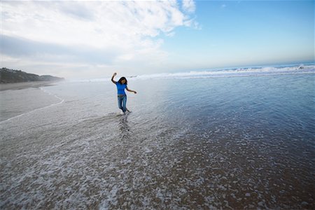 simsearch:700-00377960,k - Woman Dancing on Beach Stock Photo - Rights-Managed, Code: 700-00377960