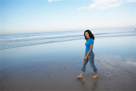 simsearch:700-00377960,k - Woman Walking on Beach Stock Photo - Rights-Managed, Code: 700-00377963