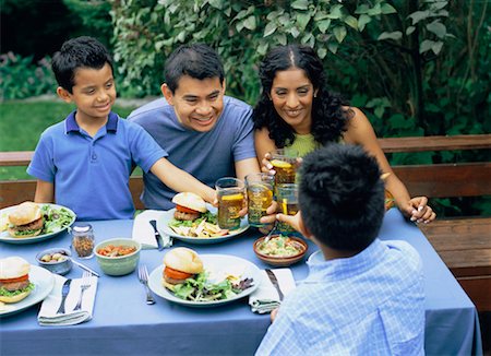 simsearch:700-00364230,k - Family Having Barbeque Stock Photo - Rights-Managed, Code: 700-00425966