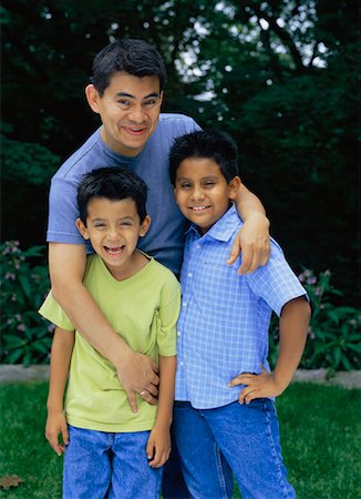 simsearch:700-00069467,k - Portrait of Father with Sons Stock Photo - Rights-Managed, Code: 700-00425978