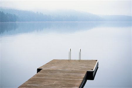 simsearch:700-03685769,k - Dock at Lake Stock Photo - Rights-Managed, Code: 700-00430241