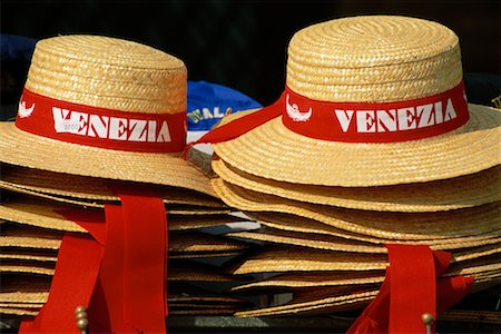 Gondolier Hats, Venice, Italy Foto de stock - Con derechos protegidos, Código: 700-00477085