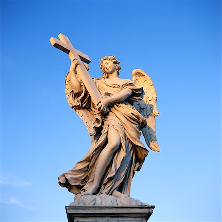 Statue d'ange sur le pont de St Angelo, Rome, Italie Photographie de stock - Rights-Managed, Code: 700-00477875