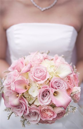 simsearch:700-00078450,k - Bride Holding Bouquet Stock Photo - Rights-Managed, Code: 700-00478657