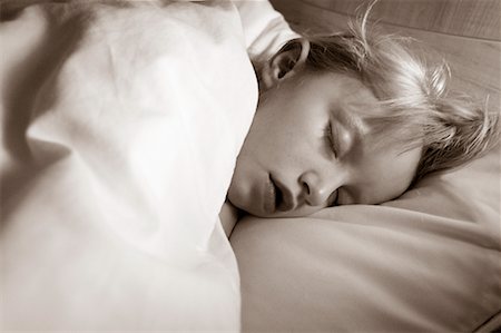 simsearch:700-00088996,k - Girl Sleeping Stock Photo - Rights-Managed, Code: 700-00507060