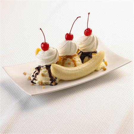 simsearch:700-00477709,k - Banana Split Stock Photo - Rights-Managed, Code: 700-00514055