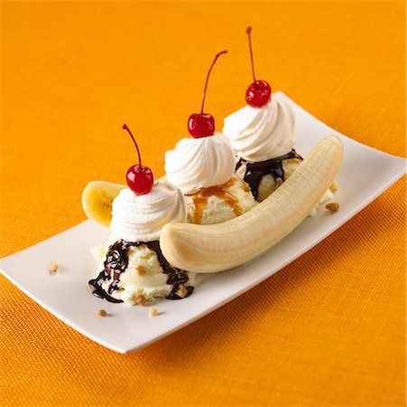 simsearch:700-00477709,k - Banana Split Stock Photo - Rights-Managed, Code: 700-00514057