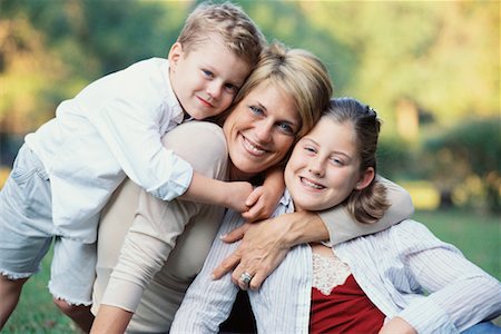 simsearch:700-00514116,k - Portrait of Family Stock Photo - Rights-Managed, Code: 700-00514116