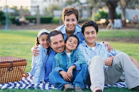 simsearch:693-06013834,k - Family Stock Photo - Rights-Managed, Code: 700-00514257