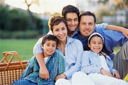 simsearch:693-06013834,k - Family Stock Photo - Rights-Managed, Code: 700-00514258