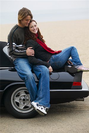 simsearch:700-00515032,k - Couple Sitting On Back of Car Stock Photo - Rights-Managed, Code: 700-00515024