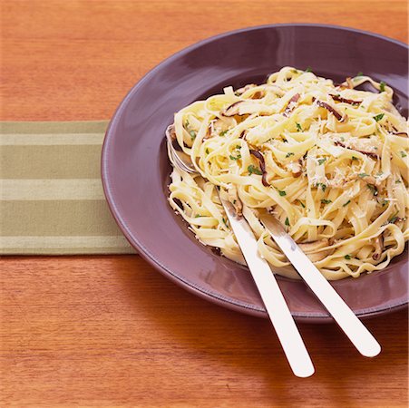 simsearch:700-03053816,k - Tagliatelle Pasta With Mushrooms and Parmesan Cheese Stock Photo - Rights-Managed, Code: 700-00518913