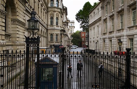 simsearch:700-04424890,k - Guards Inside the Gate at the Prime Minister's Residence, London, England Stock Photo - Rights-Managed, Code: 700-00513865