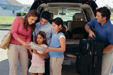 simsearch:700-00364230,k - Family Loading Van for Vacation Stock Photo - Rights-Managed, Code: 700-00526609