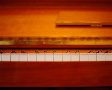 simsearch:6102-03748485,k - Close-Up of Piano Keys Stock Photo - Rights-Managed, Code: 700-00529506