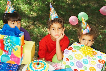 simsearch:700-01295913,k - Birthday Party Stock Photo - Rights-Managed, Code: 700-00520538