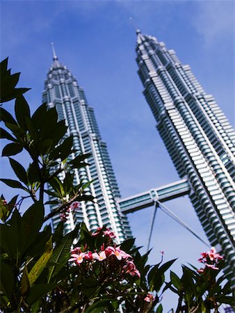 simsearch:841-06447202,k - Petronas Twin Towers, Kuala Lumpur, Malaysia Stock Photo - Rights-Managed, Code: 700-00520849