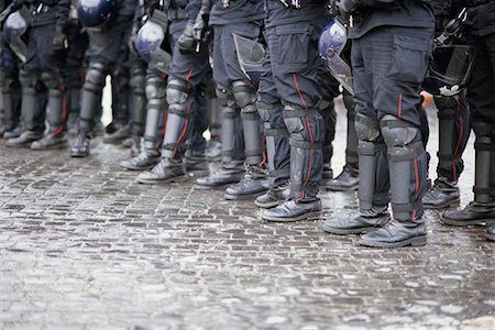 simsearch:700-01645266,k - Riot Police Stock Photo - Rights-Managed, Code: 700-00521599