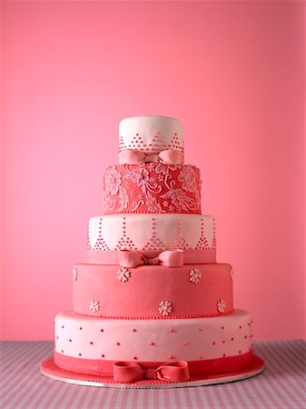 simsearch:700-00477709,k - Wedding Cake with Pink Fondant Icing Stock Photo - Rights-Managed, Code: 700-00521673