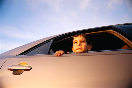 simsearch:700-00047115,k - Boy Looking Out Car Window Stock Photo - Rights-Managed, Code: 700-00523630