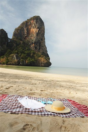 simsearch:700-00530261,k - Hat On Beach Towel, Railay Beach, Krabi, Thailand Stock Photo - Rights-Managed, Code: 700-00530262