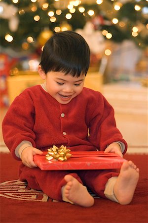 simsearch:700-00547217,k - Boy with Gift on Christmas Morning Stock Photo - Rights-Managed, Code: 700-00544359