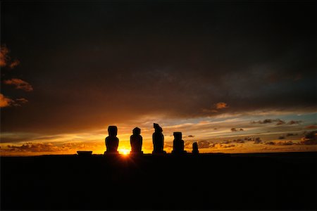 simsearch:6118-07352742,k - Moai, Easter Island, Chile Stock Photo - Rights-Managed, Code: 700-00546768