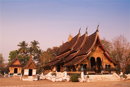 elizabeth knox - Wat Xieng Thong, Luang Prabang, Laos Stock Photo - Rights-Managed, Code: 700-00547109