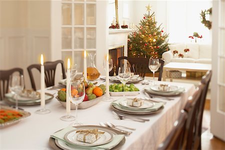 simsearch:700-00547217,k - Christmas Dinner Stock Photo - Rights-Managed, Code: 700-00547129